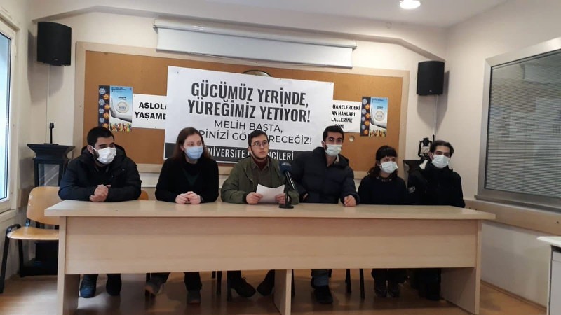 istanbul universite ogrencileri