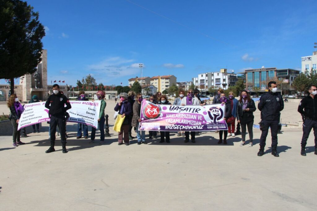Kadınlar Aydın ve İzmir’den seslendi: Bütün kadınları İstanbul Sözleşmesi’ne sahip çıkmaya çağırıyoruz