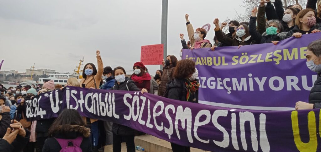 Binlerce kadın Kadıköy’de haykırdı: O sözleşme uygulanacak