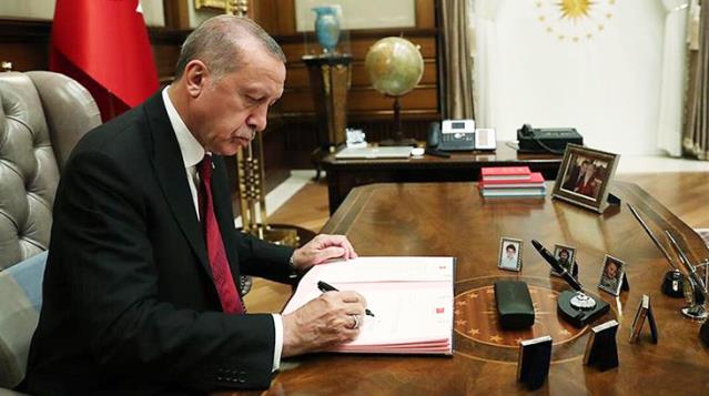 cumhurbaskani erdogan in imzasiyla resmi gazete 13855334 7376 osd
