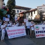 Ankara Valiliğinin kapatma davalarına karışı sendikalardan eylem