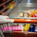 İçişleri Bakanlığı genelgesiyle marketlerde zorunlu ihtiyaçlar dışında satış yasaklandı