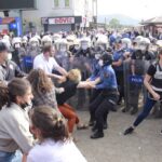 Hopa’da çay üreticilerine polis saldırdı, çok sayıda gözaltı var