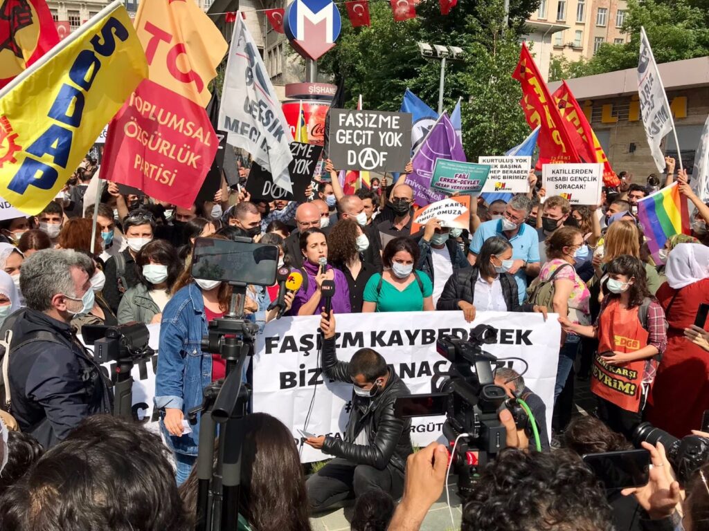 Devrimci, demokrat, yurtsever kurumlar ve emek örgütlerinden HDP saldırısına tepki: Sorumlu iktidardır!