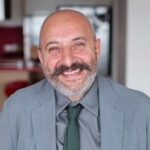 Kayyım rektör Bulu öğretim üyesi Ecmel Ayral’ı görevinden uzaklaştırdı!
