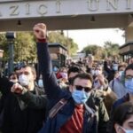 Kayyım rektör Melih Bulu’yu protesto eden öğrencilerin kredileri kesildi