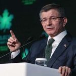 Ahmet Davutoğlu’ndan ‘Suriye’ye giden silahlar’ açıklaması: ”MİT ve Genelkurmay Erdoğan’a bağlı, iddialar ona sorulmalı”