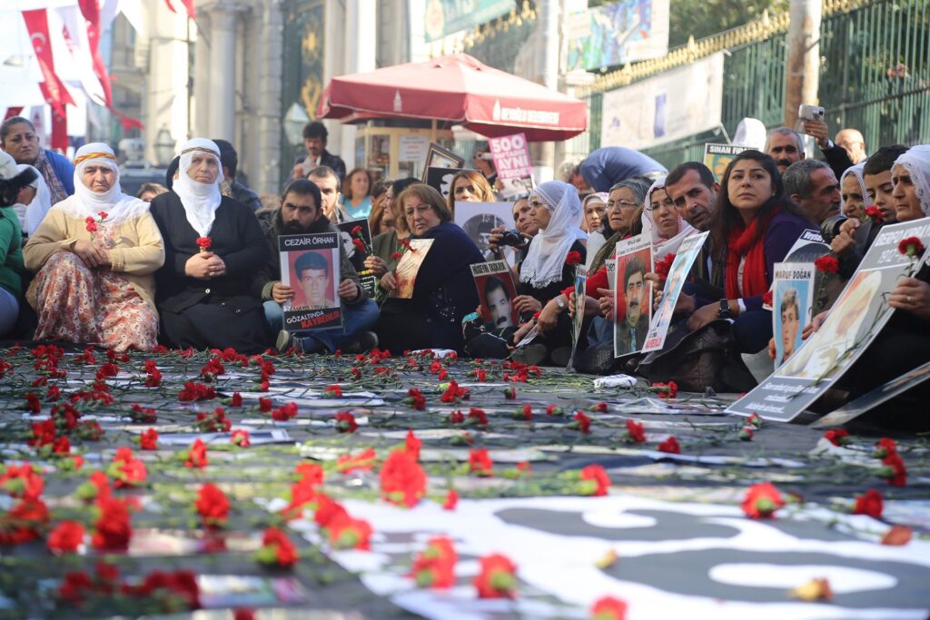 Kulp’ta katledilen 11 köylü için adalet çağrısı