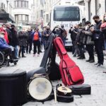 Müzik yasağına tepki gösteren sağlık emekçisi gözaltına alındı