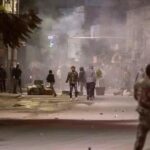 Tunus’ta bir gencin gözaltında hayatını kaybetmesini protesto edenlere polis saldırdı