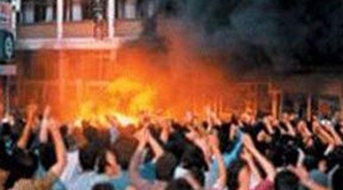 Madımak’ta yakılıp yıkılan hepimizdik