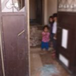 Ev baskınında silah dipçiğiyle işkence gören kadın hastaneye kaldırıldı