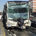 İstanbul’da metrobüs kazası