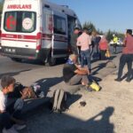 Uşak’ta yolcu otobüs devrildi: En az 30 yolcu yaralandı
