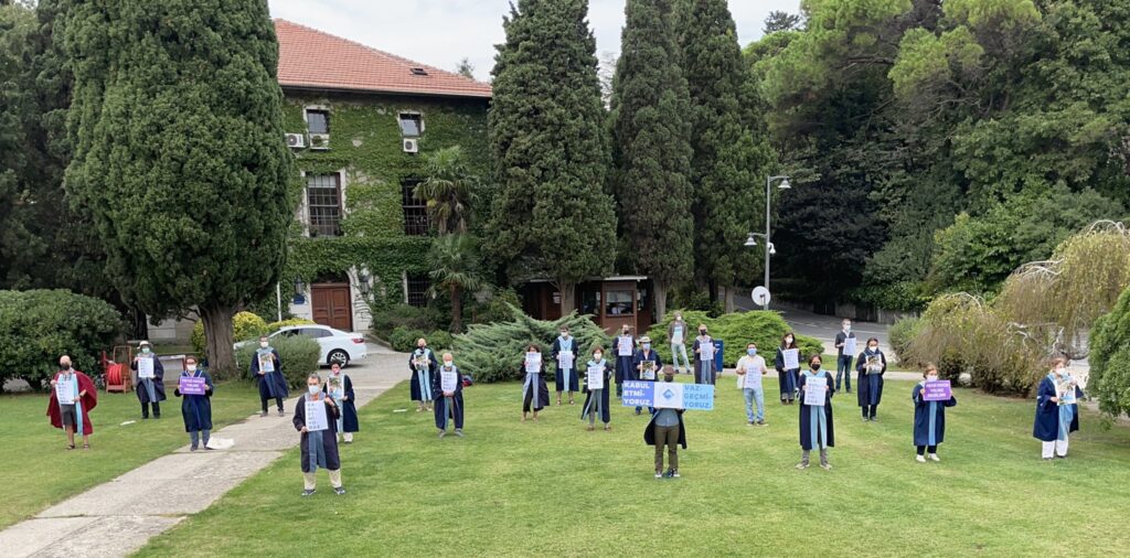 Boğaziçi akademisyenleri, 170’nci kez kayyım rektör atamasına karşı rektörlüğe sırt döndü
