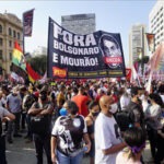 Brezilya’da binlerce kişi Bolsonaro’nun istifası için bir araya geldi