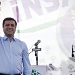 Selahattin Demirtaş’a Davutoğlu’na hakaretten 11 ay 20 gün hapis cezası
