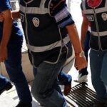 İzmir’de yapılan ev baskınlarında 17 HDP’li gözaltına alındı