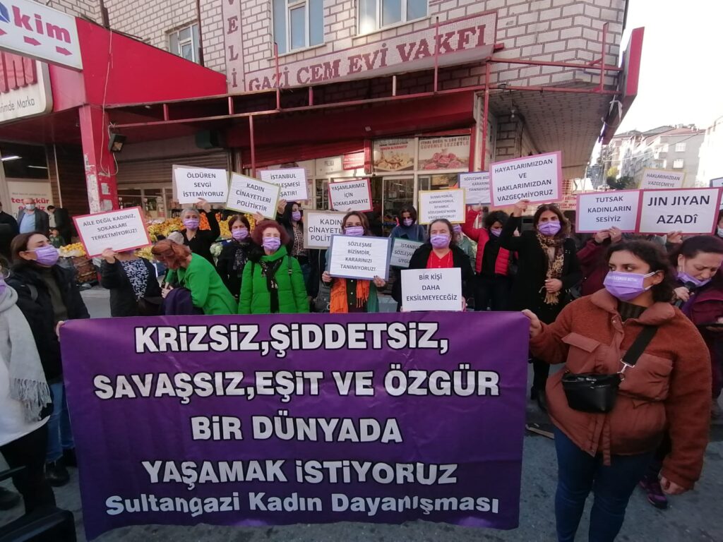 Sultangazi Kadın Dayanışması: Yaşamımızı savunmak için alanlardayız, her yerdeyiz!,