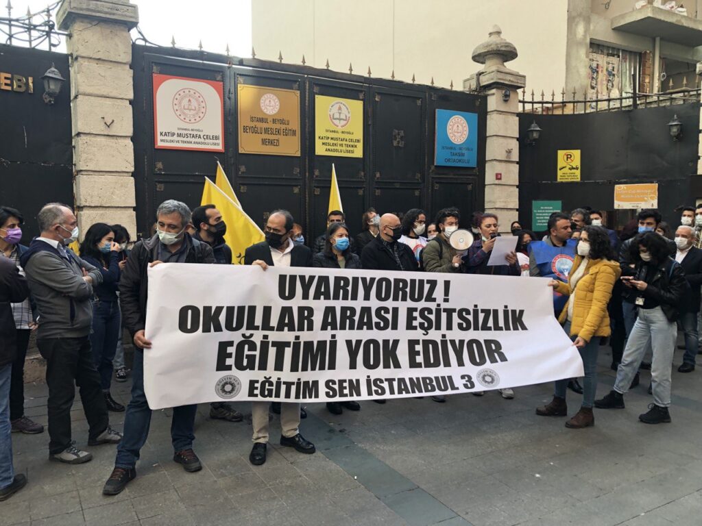 KESK: Siyasetteki kutuplaştırıcı dil okullara da yansıyor