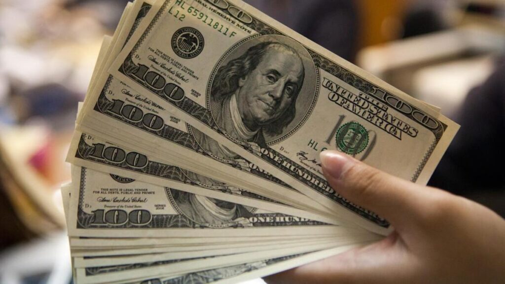 Dolar güne 9,98’lik rekorla başladı
