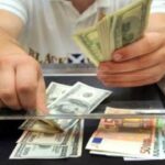 Dolar yükselişini sürdürüyor