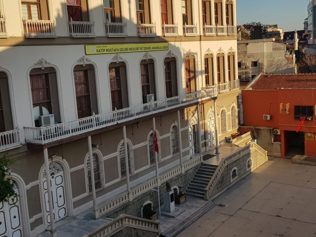 Tülay Hatimoğulları, öğretmenlere yönelik yaşanan şiddet olaylarını Meclis gündemine taşıdı