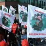 MESS’in düşük zam dayatmasına karşı Birleşik Metal-İş 6 işyerinde daha greve gidiyor! 2 MESS’in düşük zam dayatmasına karşı Birleşik Metal-İş 6 işyerinde daha greve gidiyor!