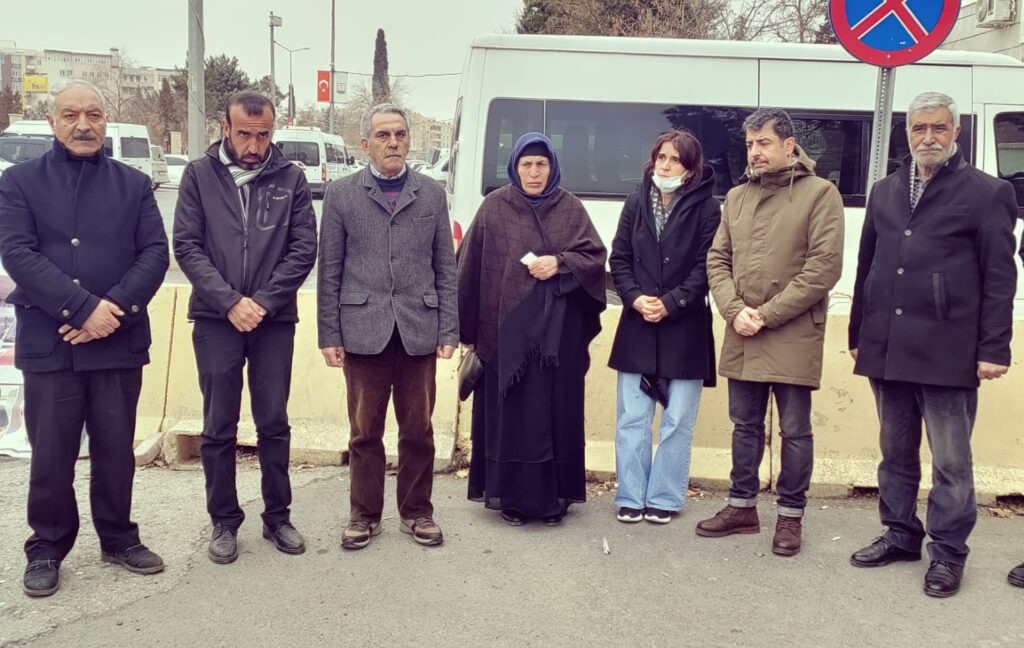 TDİ Şenyaşar ailesini ziyaret etti: Birleşik adalet talebiyle başarabiliriz