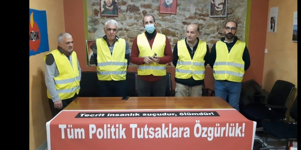 Avusturya Demokratik Haklar Federasyonu’ndan Paris’te devam eden açlık grevleri ile dayanışma mesajı!