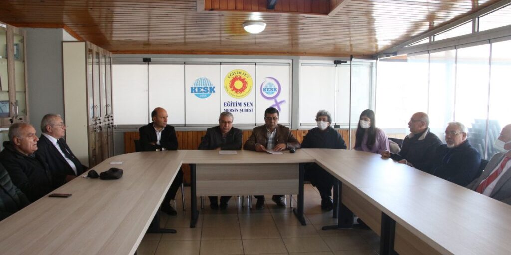 Mersin’de zamlara karşı 27 Şubat’ta yapılacak mitinge katılım çağrısı yapıldı