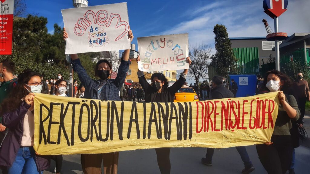 Marmara ve Boğaziçi Üniversitesi öğrencilerinden ortak açıklama: Üniversiteler bilimin ve aydınlanmanın yuvasıdır