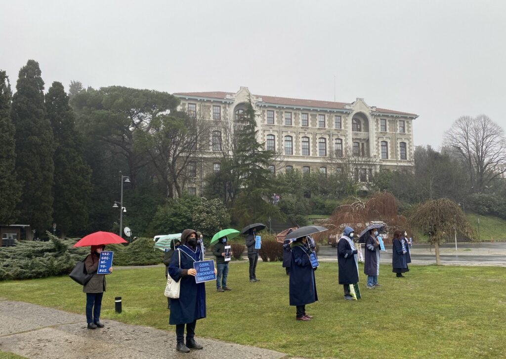 Boğaziçi Üniversitesi’nde akademisyenlerin nöbeti 283. gününde