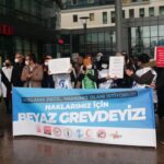 Hekimler özlük hakları için grevde