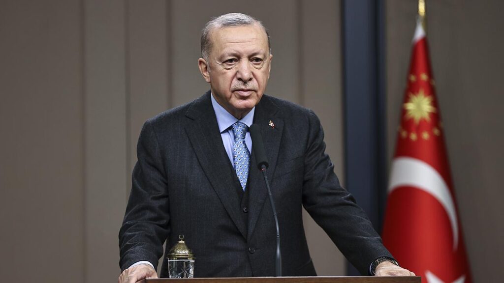 Erdoğan: Türkiye ekonomisi son 10 yılın en büyük büyüme oranına ulaşmıştır