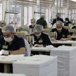 Salgının ikinci yılında en az 1400 işçi koronavirüs nedeniyle hayatını kaybetti
