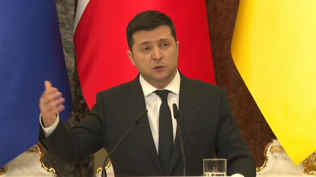 Zelenskiy: Kırım ve Donbass cumhuriyetlerinin tanınmasını tartışabiliriz