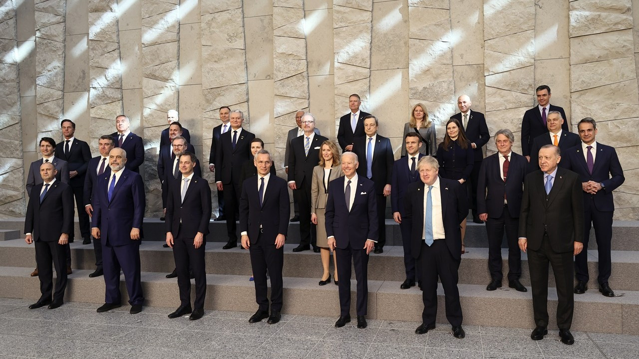 nato zirvesi Sye1 cover