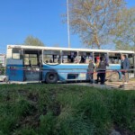 Gardiyanları taşıyan otobüste patlama: Ölü ve yaralılar var
