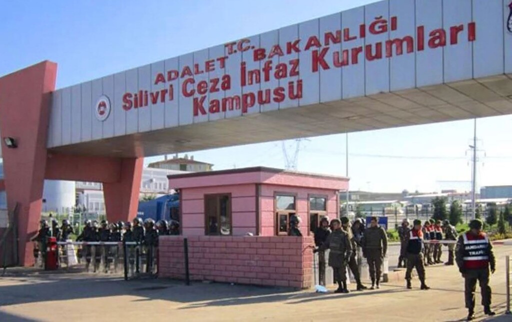 Silivri Hapishanesi’nde baskılar sürüyor: Açlık grevi başlatıldı 1 Silivri Hapishanesi’nde baskılar sürüyor: Açlık grevi başlatıldı