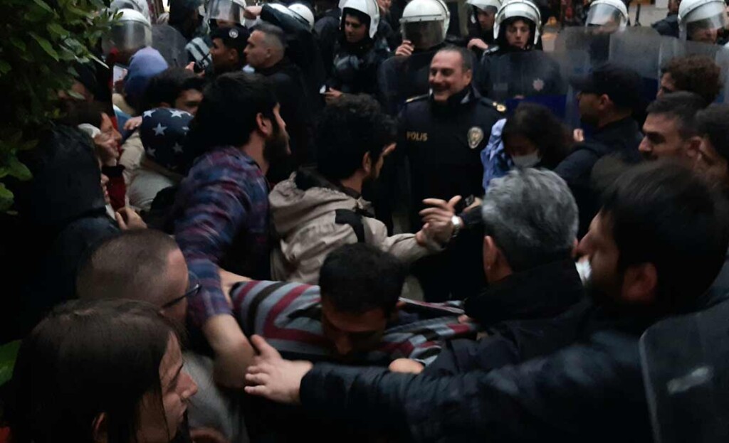 Kadıköy’de işkenceyle gözaltına alınanlar serbest bırakıldı