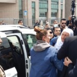 Adalet nöbetini sürdüren tutsak yakınları işkenceyle gözaltına alındı