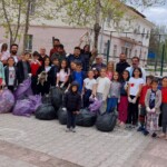 Behzat Firik Kültür Evi ve gönüllülerden çevre temizliği
