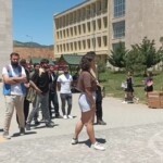 Munzur Üniversitesi’nde öğrenciler “AKP, Gençlik Merkezleri, Genç Ofis ve TÜGVA”yı protesto etti