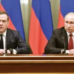 Medvedev: Bizim bir parçamız olan Kırım’a el uzatmak açık bir savaş ilanıdır
