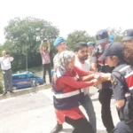 Koç Üniversitesi’nde işçi eylemine jandarma saldırısı: 20 gözaltı