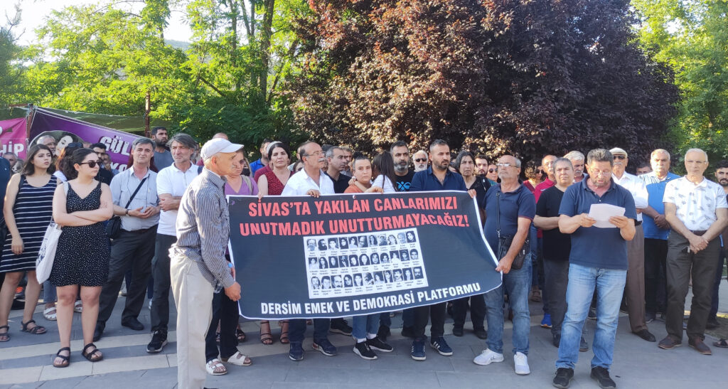 Sivas Katliamı’nda yaşamını yitirenler Dersim’de anıldı
