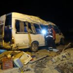 Uşak’ta tarım işçilerini taşıyan minibüs devrildi: Ölü ve yaralılar var