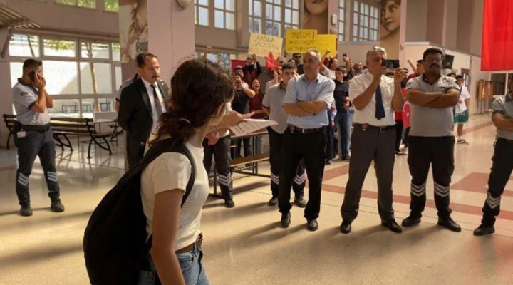 izmirde gözaltına alınan öğrenciler serberst bırakıldı