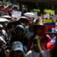 venezuela da sendikalar maas artisi talebiyle hukumeti protesto etti